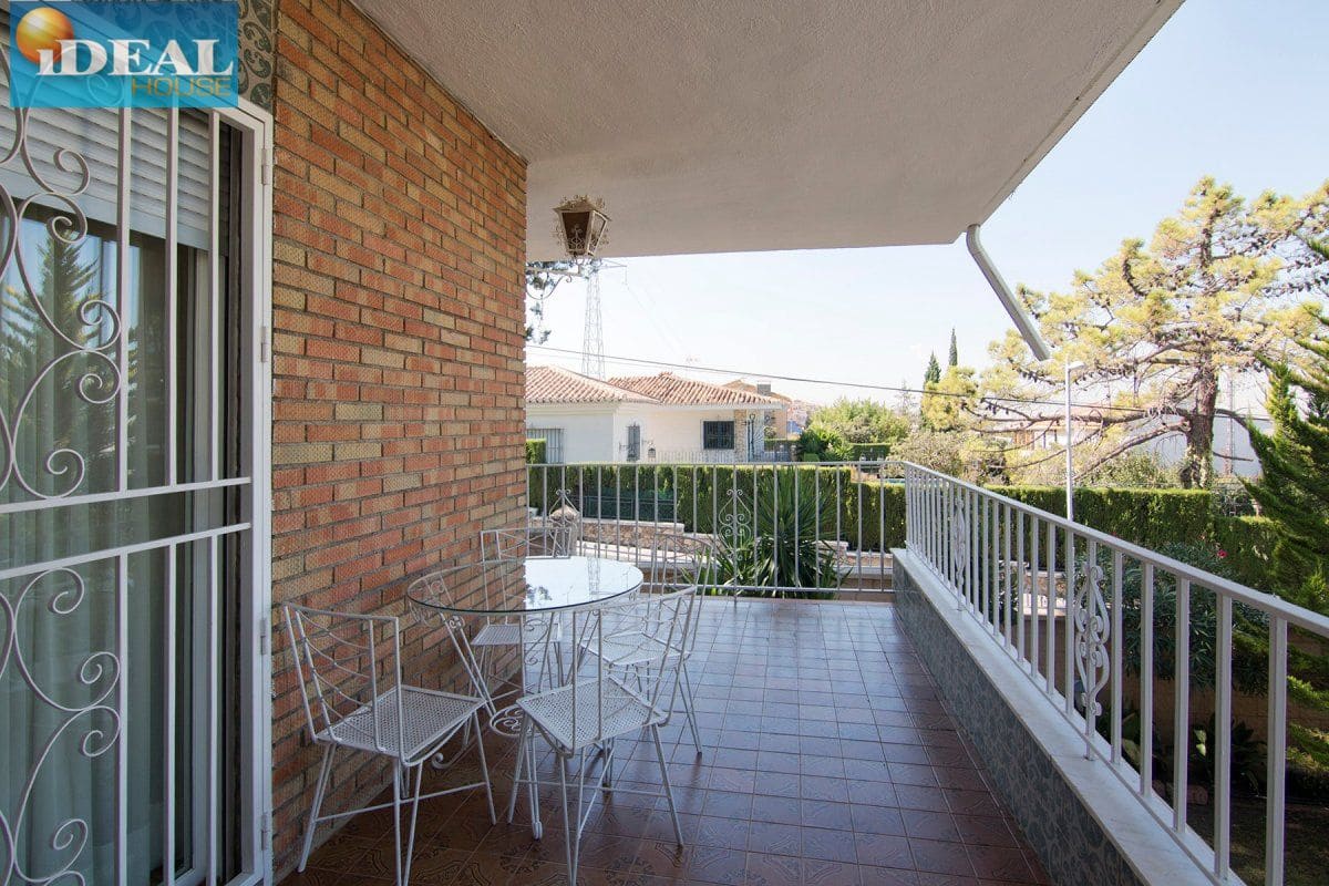 4 bedroom Villa for sale in Monachil with pool garage - € 415,000 (Ref: 9433656)