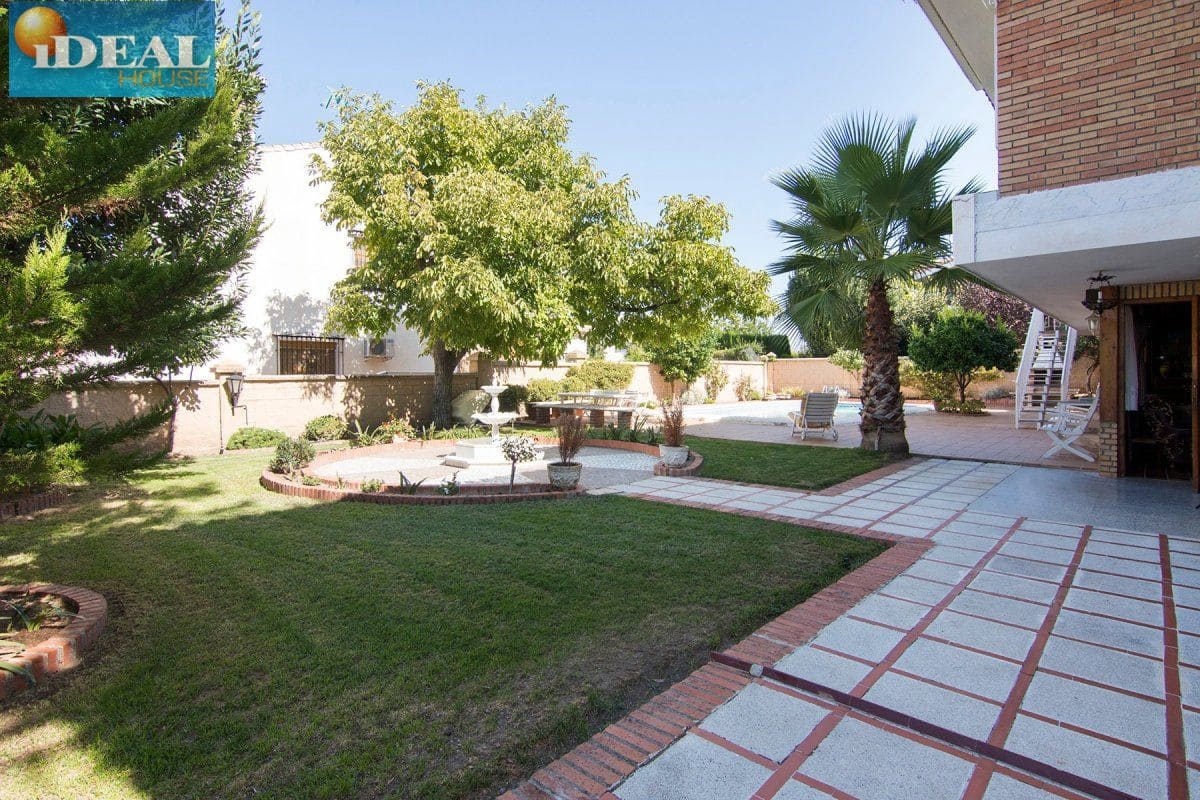 4 bedroom Villa for sale in Monachil with pool garage - € 415,000 (Ref: 9433656)