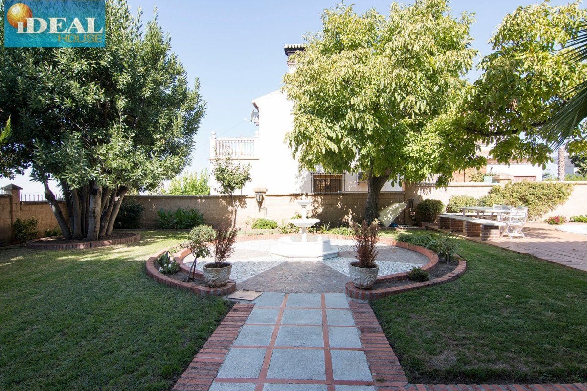 4 bedroom Villa for sale in Monachil with pool garage - € 415,000 (Ref: 9433656)