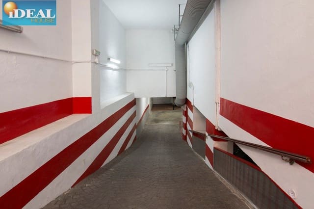 Garage for sale in Granada city - € 19,000 (Ref: 9433657)