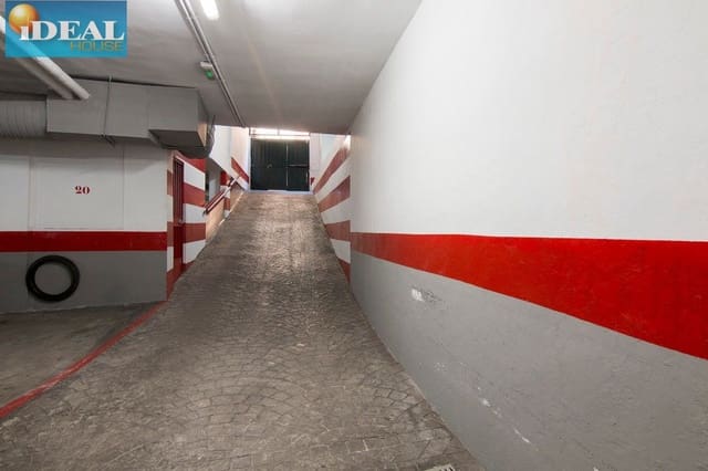 Garage for sale in Granada city - € 19,000 (Ref: 9433657)