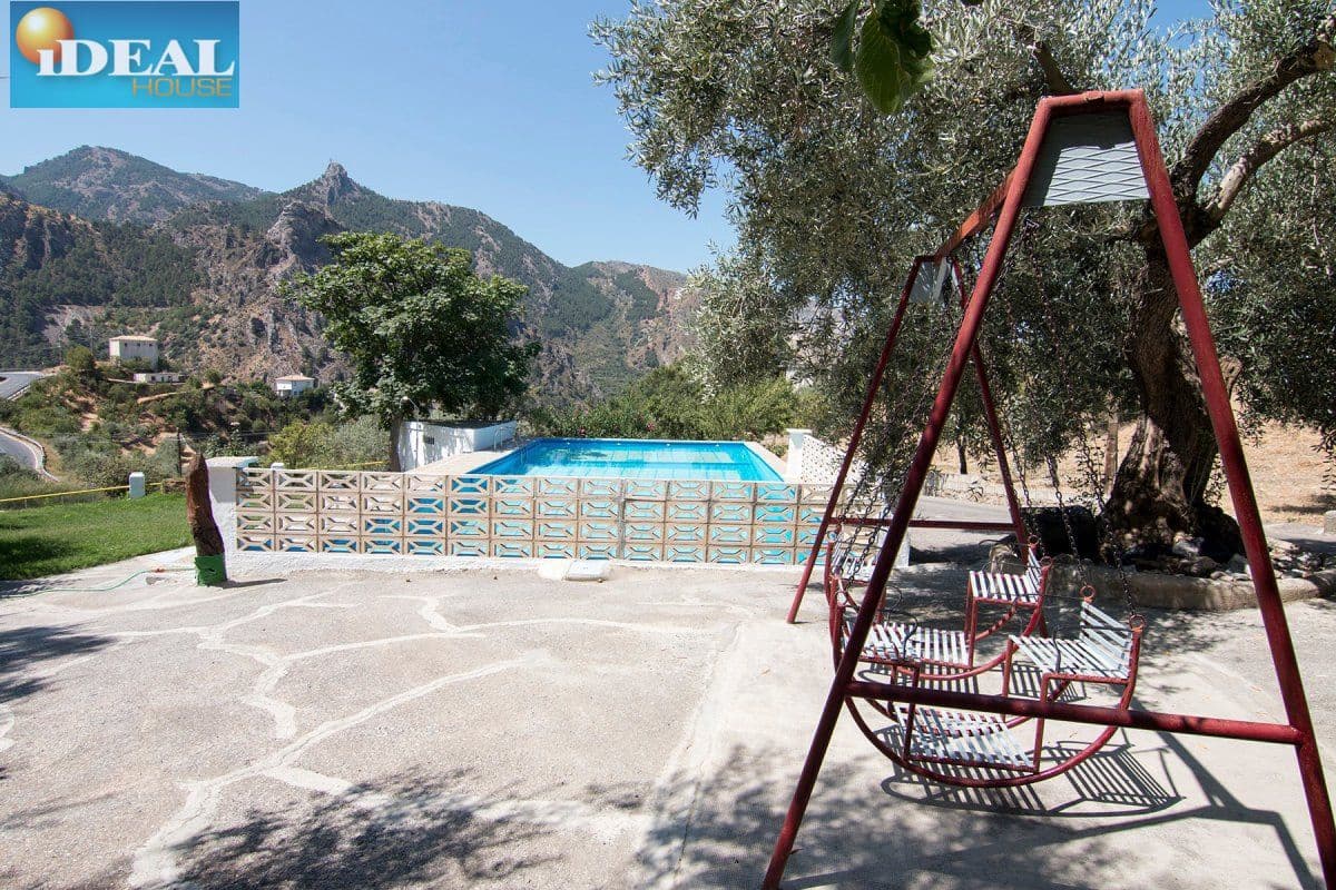 Finca/Casa Rural de 12 habitaciones en Güéjar Sierra en venta con piscina garaje - 450.000 € (Ref: 9433658)