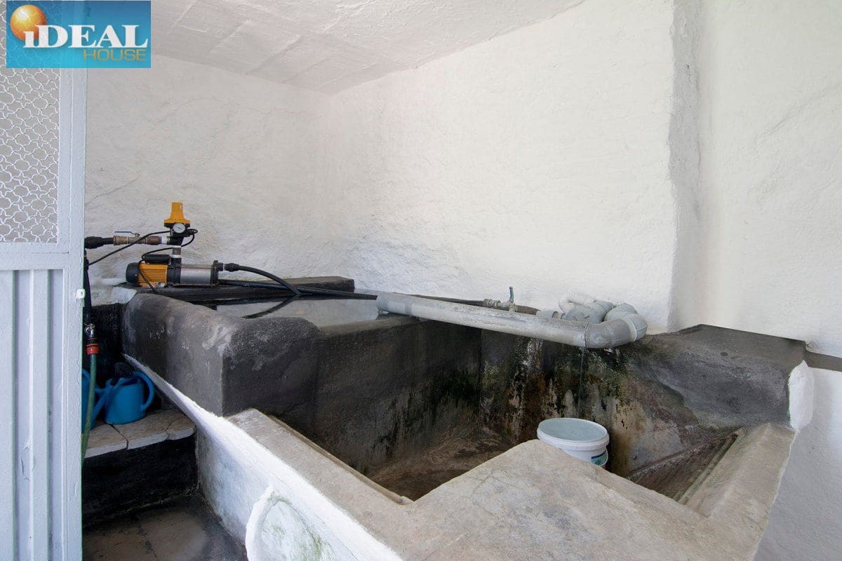 Finca/Casa Rural de 12 habitaciones en Güéjar Sierra en venta con piscina garaje - 450.000 € (Ref: 9433658)