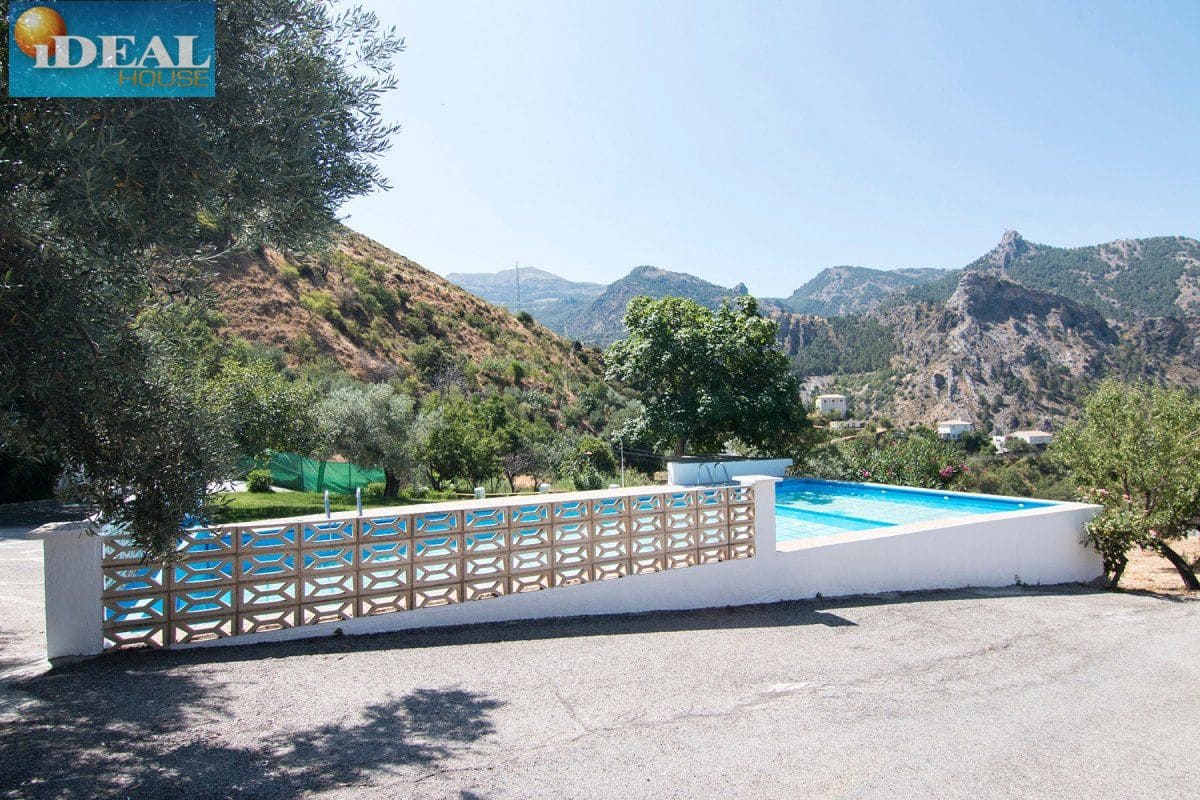 Finca/Casa Rural de 12 habitaciones en Güéjar Sierra en venta con piscina garaje - 450.000 € (Ref: 9433658)