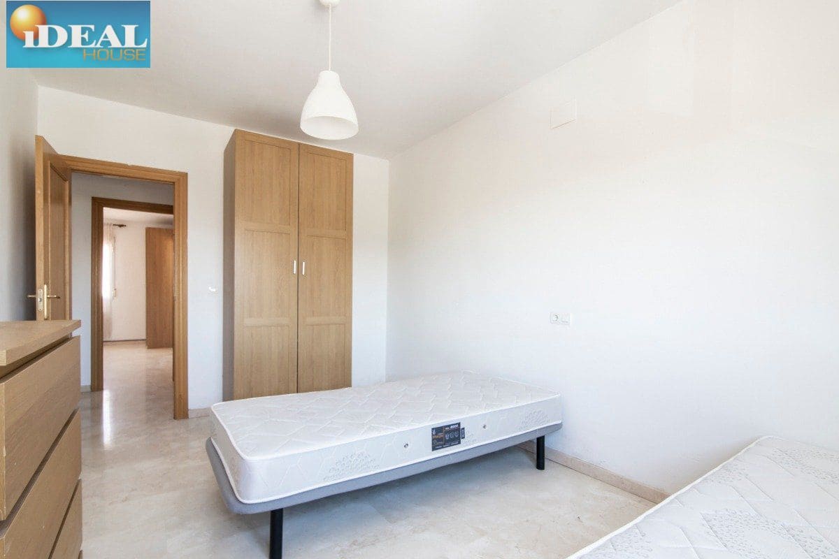 4 bedroom Townhouse for sale in Chauchina with garage - € 210,000 (Ref: 9433659)