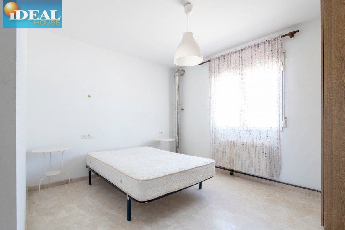 4 bedroom Townhouse for sale in Chauchina with garage - € 210,000 (Ref: 9433659)