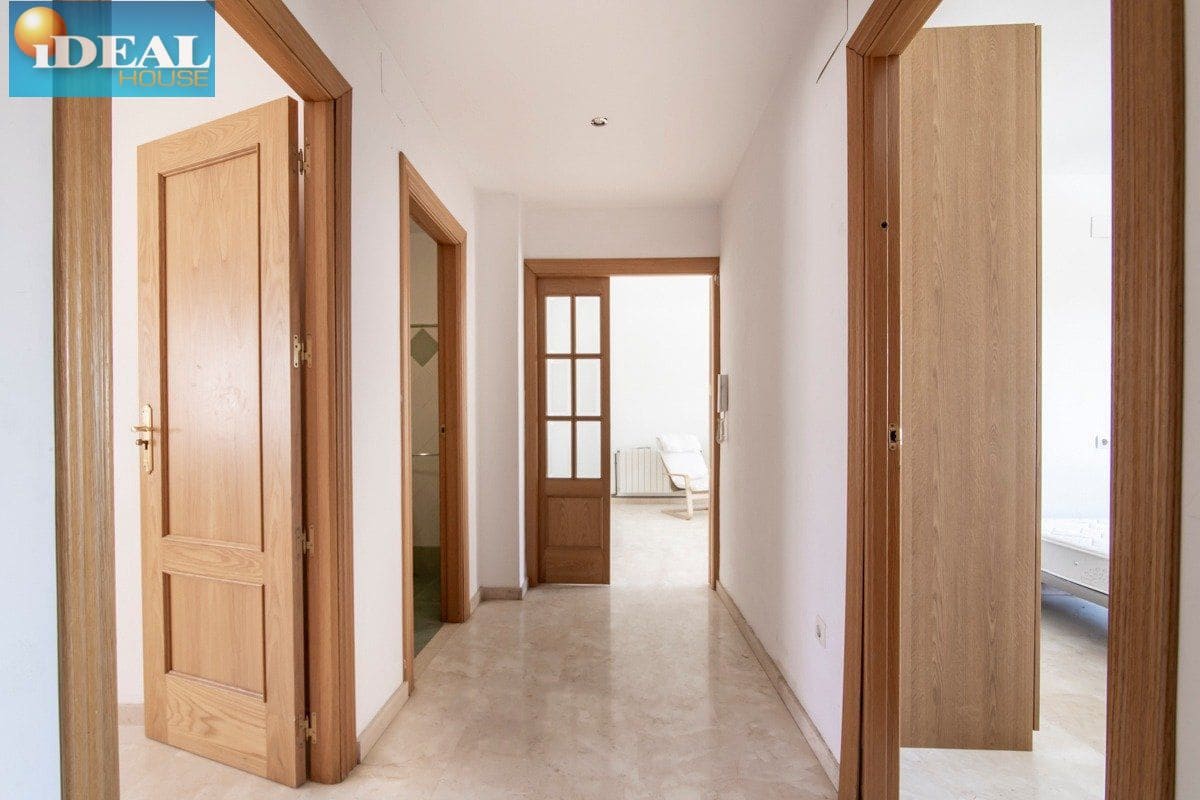 4 bedroom Townhouse for sale in Chauchina with garage - € 210,000 (Ref: 9433659)