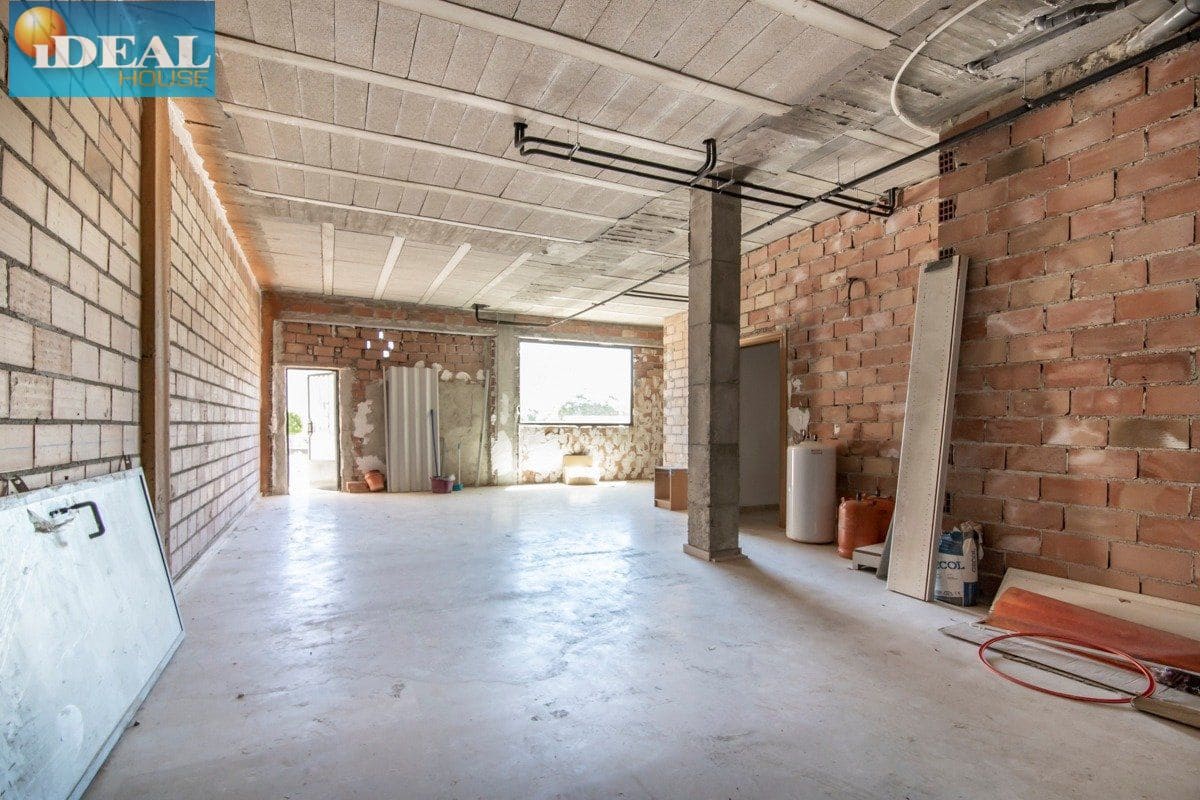 4 bedroom Townhouse for sale in Chauchina with garage - € 210,000 (Ref: 9433659)