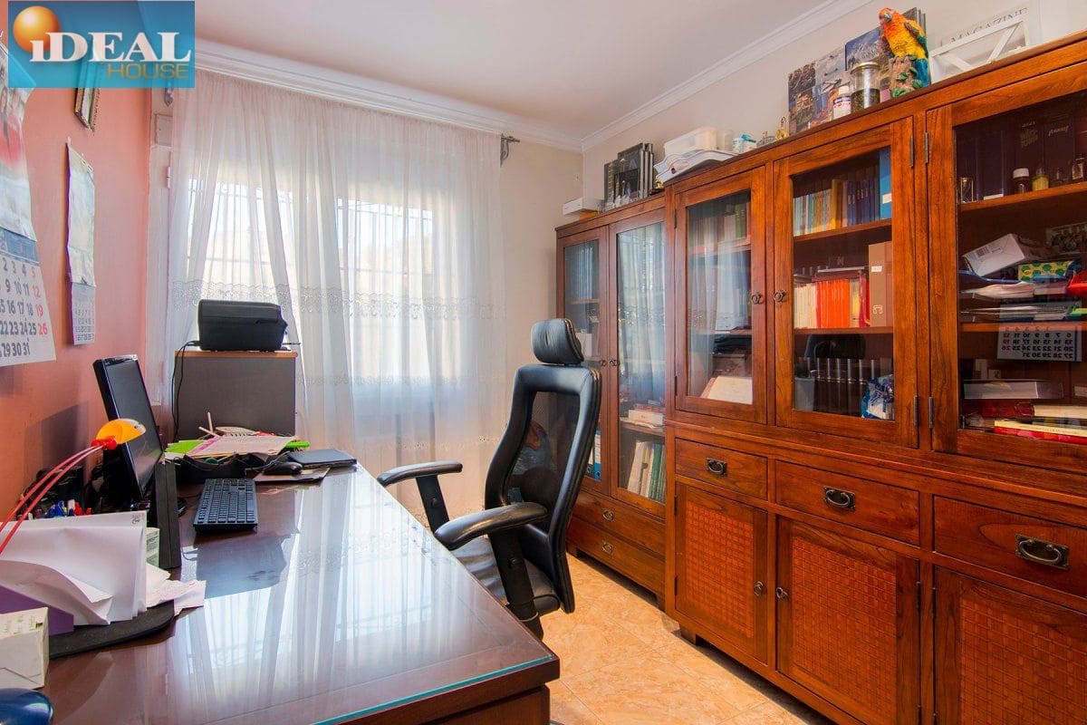 4 bedroom Finca/Country House for sale in Huetor Santillan - € 290,000 (Ref: 9433660)