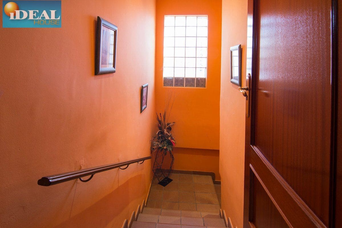 4 bedroom Finca/Country House for sale in Huetor Santillan - € 290,000 (Ref: 9433660)