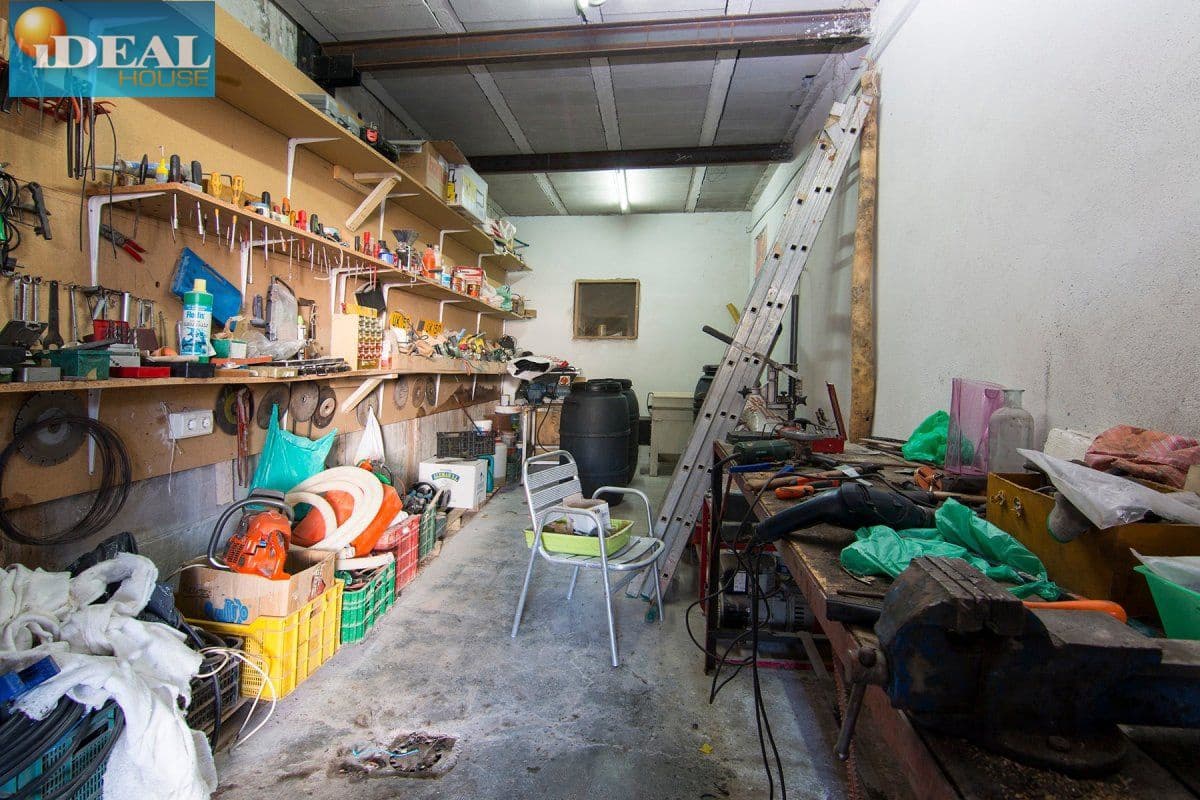 4 bedroom Finca/Country House for sale in Huetor Santillan - € 290,000 (Ref: 9433660)