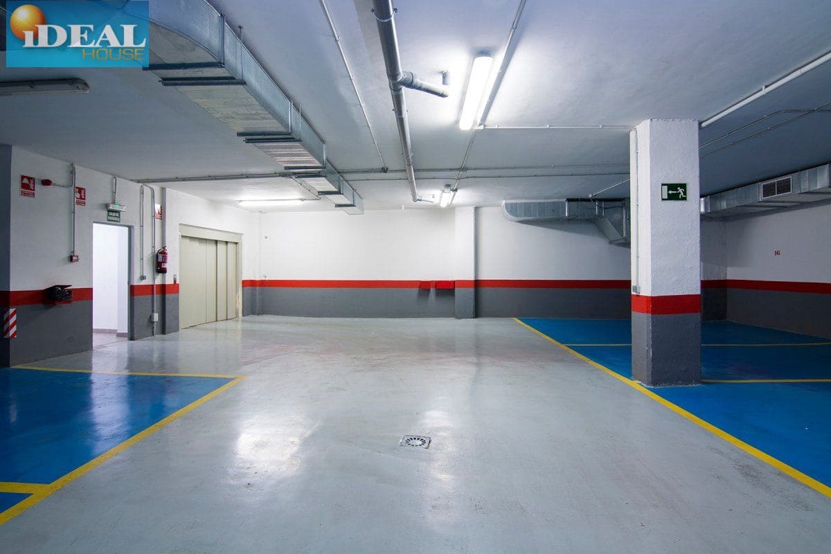 Garage for sale in Granada city - € 39,500 (Ref: 9433661)