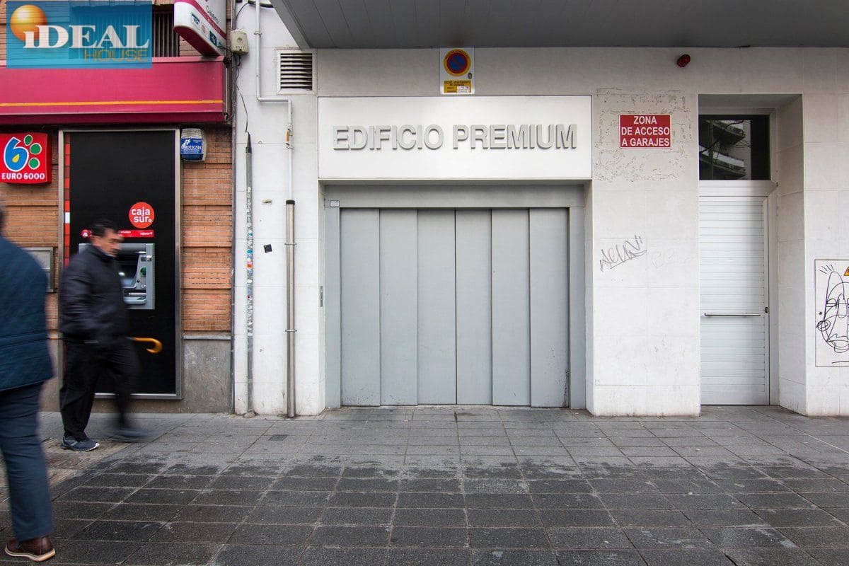 Garage for sale in Granada city - € 39,500 (Ref: 9433661)
