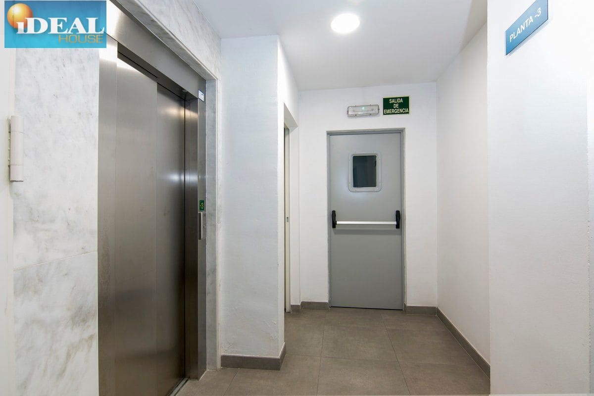 Garage for sale in Granada city - € 39,500 (Ref: 9433661)