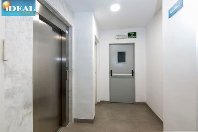 Garage for sale in Granada city - € 39,500 (Ref: 9433661)