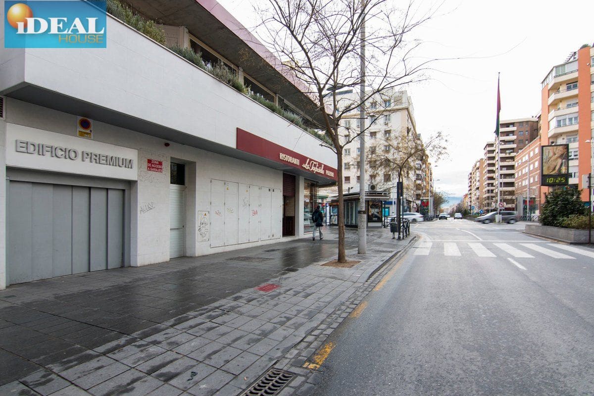 Garage for sale in Granada city - € 39,500 (Ref: 9433661)