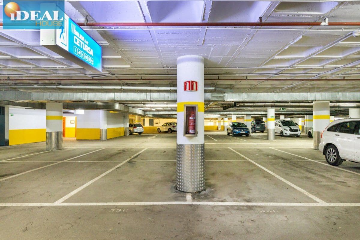 Garaje en Monachil en venta - 22.000 € (Ref: 9433662)