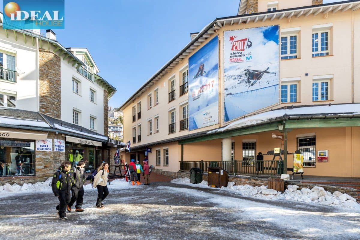 Garaje en Monachil en venta - 22.000 € (Ref: 9433662)