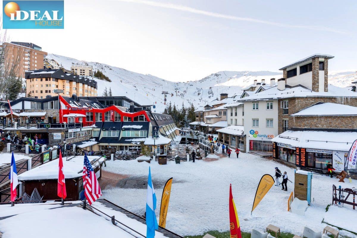 Garaje en Monachil en venta - 22.000 € (Ref: 9433662)