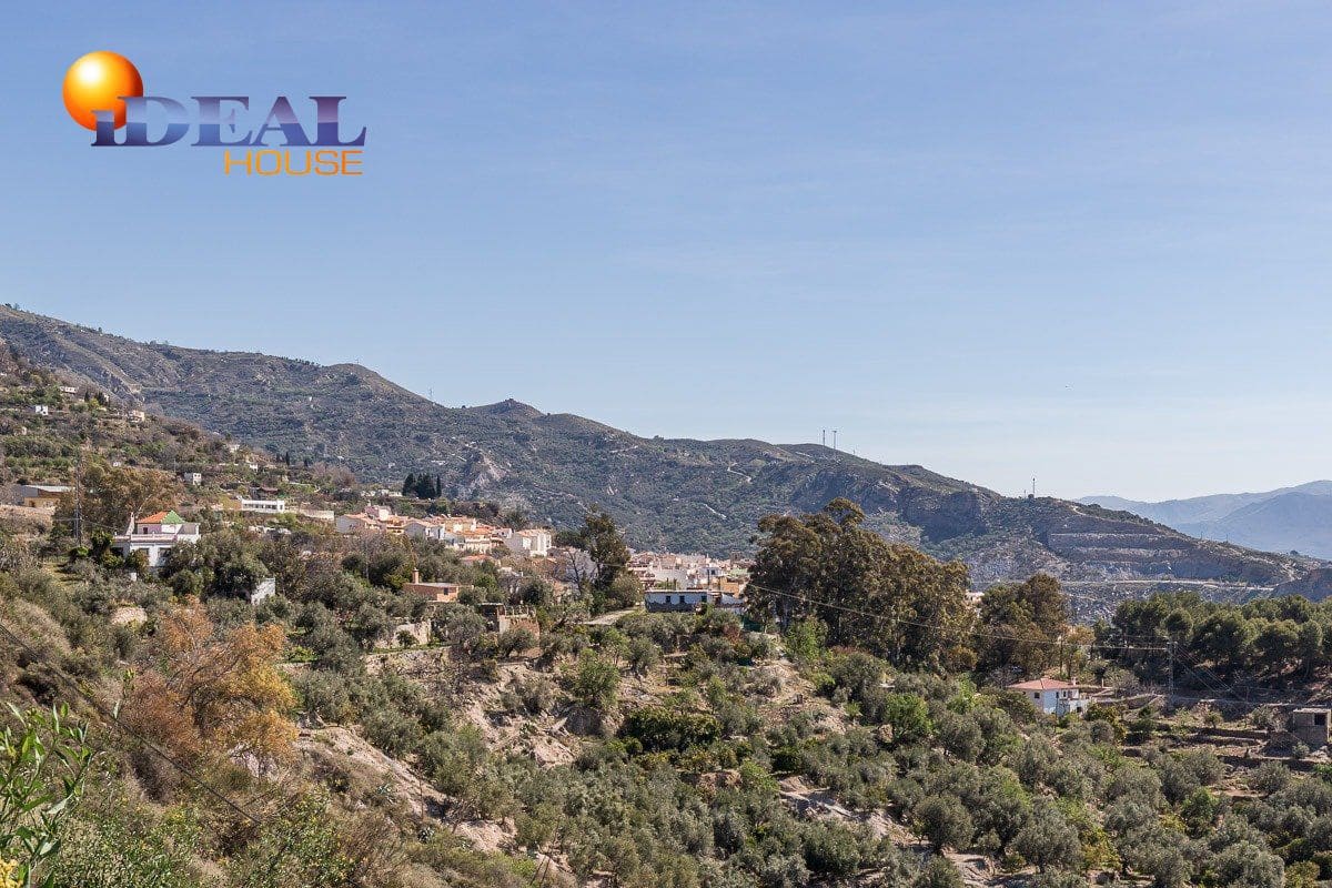 19 bedroom Hotel for sale in Lanjaron with garage - € 380,000 (Ref: 9433664)