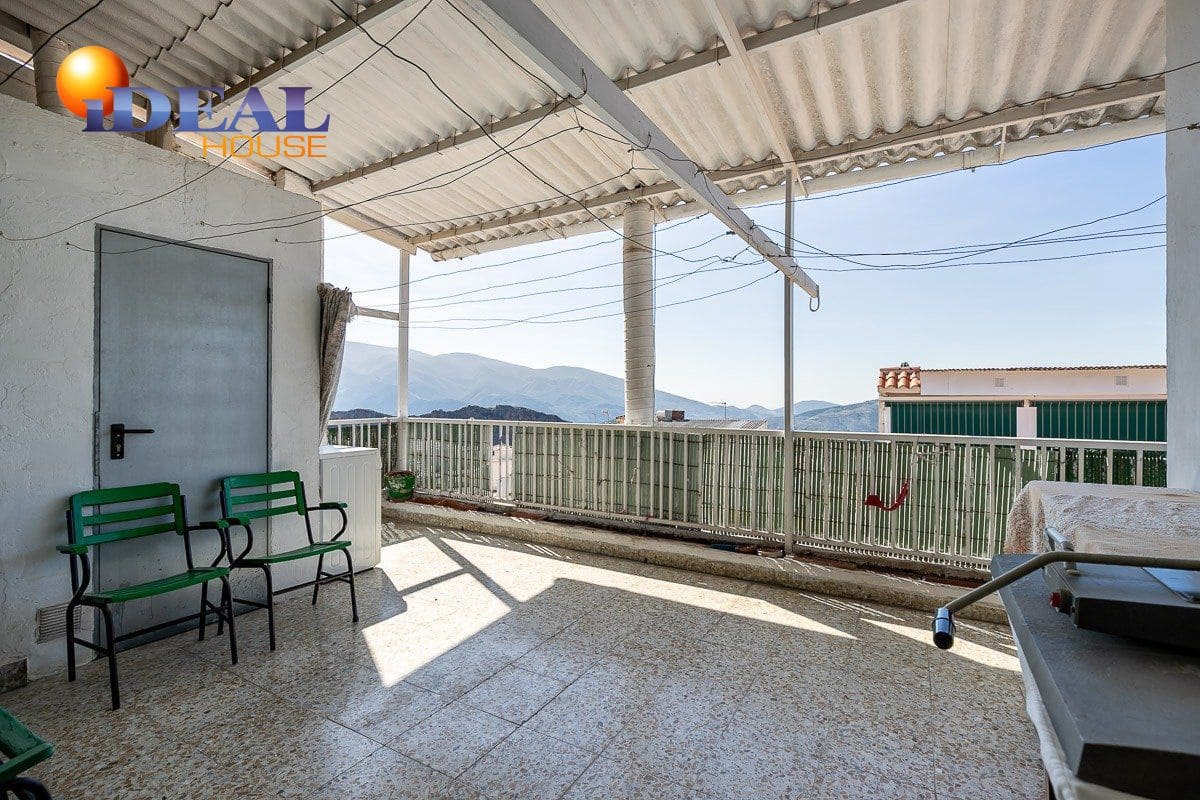 19 bedroom Hotel for sale in Lanjaron with garage - € 380,000 (Ref: 9433664)