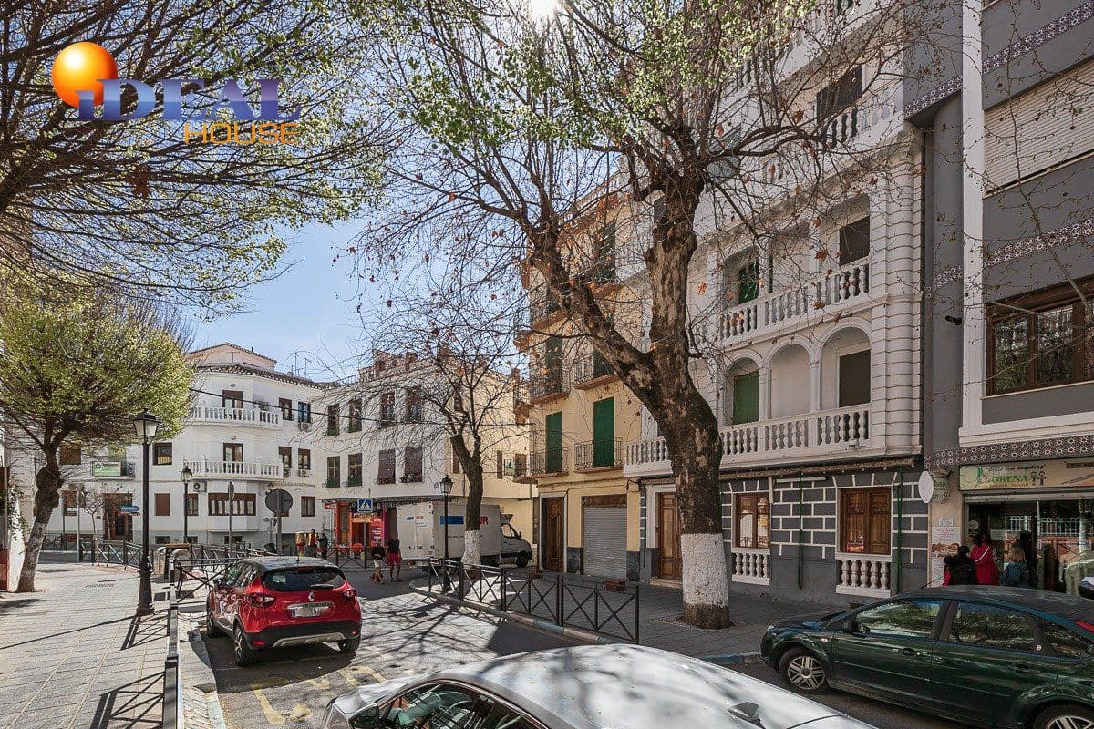 19 bedroom Hotel for sale in Lanjaron with garage - € 380,000 (Ref: 9433664)