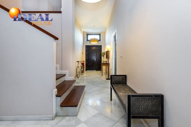 Casa de 3 habitaciones en Granada ciudad en venta - 770.000 € (Ref: 9433665)