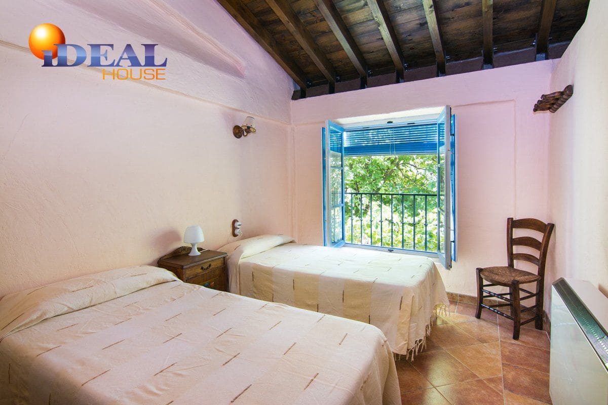 5 sovrum Gästhus/B & B till salu i Huetor Tajar med pool - 450 000 € (Ref: 9433669)