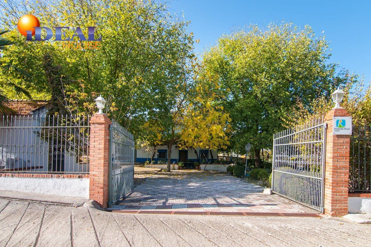 5 sovrum Gästhus/B & B till salu i Huetor Tajar med pool - 450 000 € (Ref: 9433669)