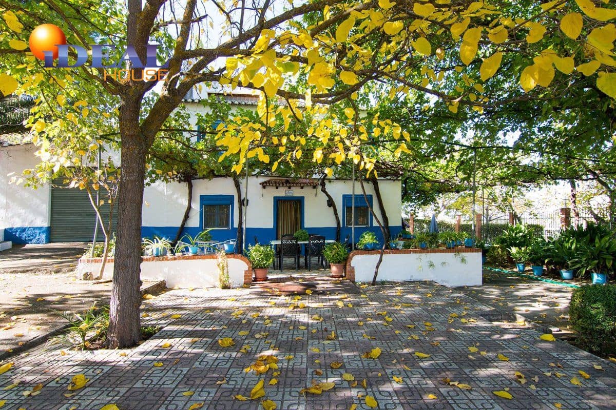 5 sovrum Gästhus/B & B till salu i Huetor Tajar med pool - 450 000 € (Ref: 9433669)