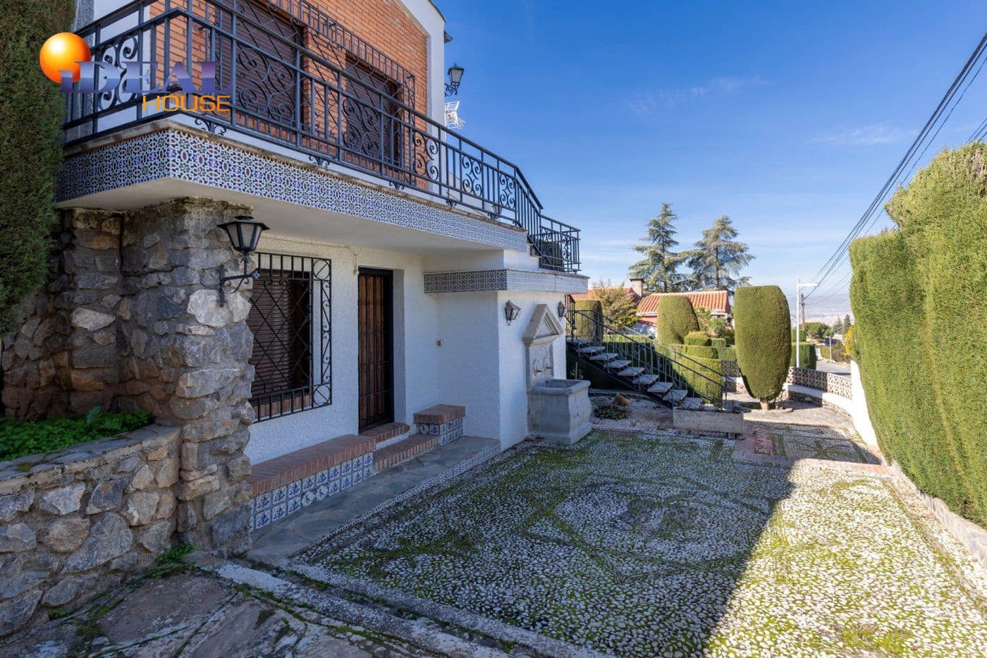 3 bedroom Villa for sale in Monachil with pool garage - € 430,000 (Ref: 9433674)