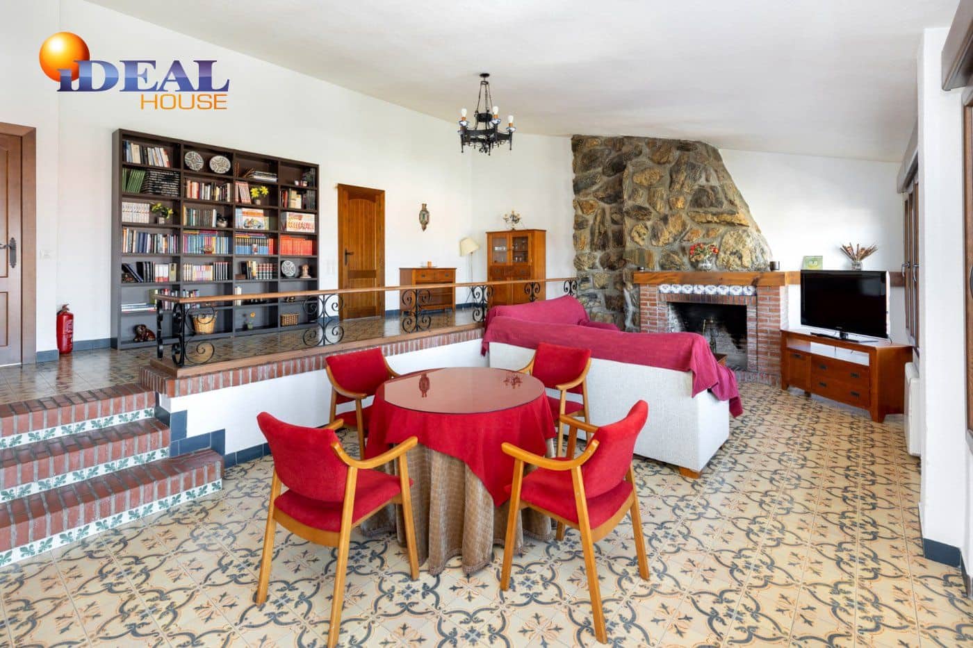 3 bedroom Villa for sale in Monachil with pool garage - € 430,000 (Ref: 9433674)