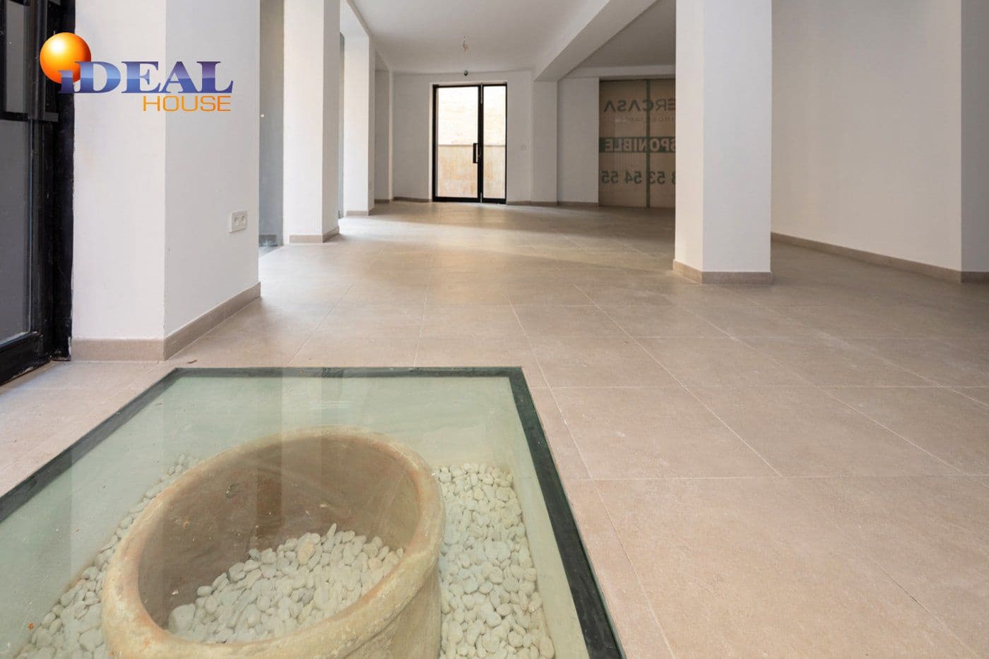 Commercial for sale in Granada city - € 1,200,000 (Ref: 9433675)