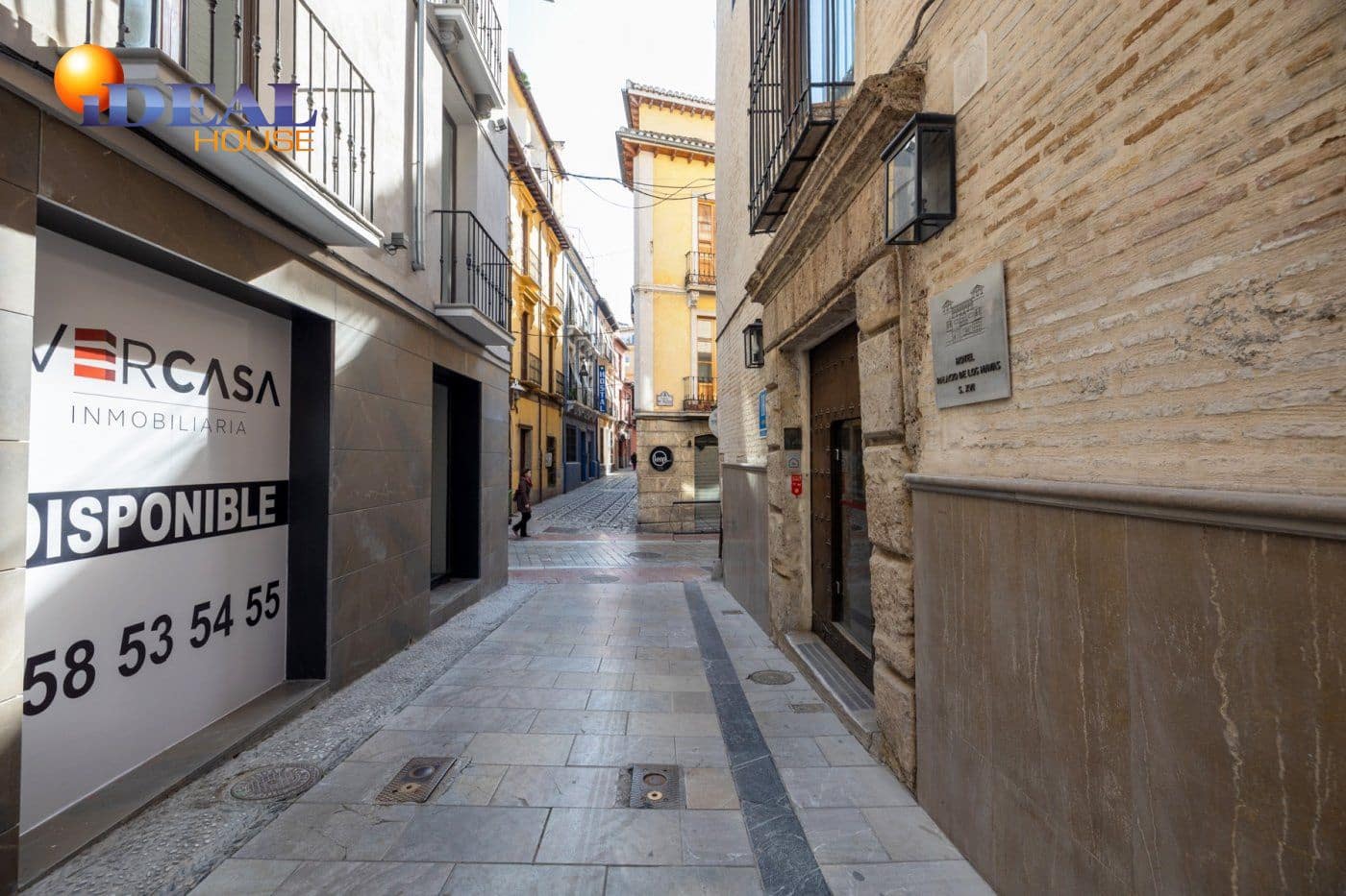 Commercial for sale in Granada city - € 1,200,000 (Ref: 9433675)