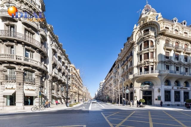 Garage for sale in Granada city - € 22,000 (Ref: 9433676)