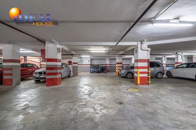 Garasje til salgs i Camino de Ronda - Rosaleda, Granada by - € 620 000 (Ref: 9433678)