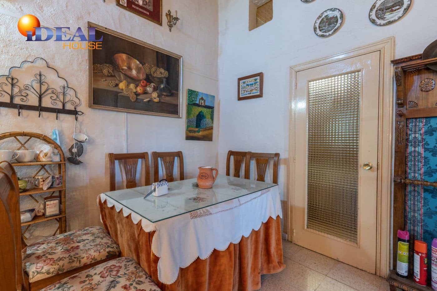 2 bedroom Finca/Country House for sale in Cogollos Vega with pool - € 139,900 (Ref: 9433682)