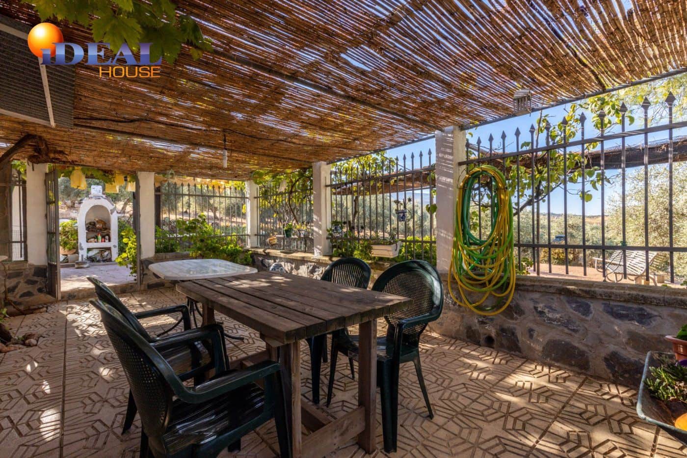 2 bedroom Finca/Country House for sale in Cogollos Vega with pool - € 139,900 (Ref: 9433682)