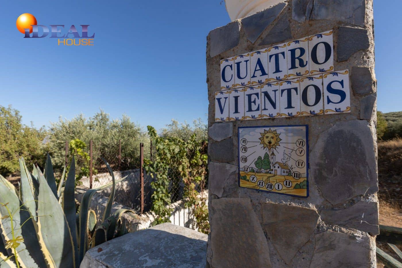 2 bedroom Finca/Country House for sale in Cogollos Vega with pool - € 139,900 (Ref: 9433682)