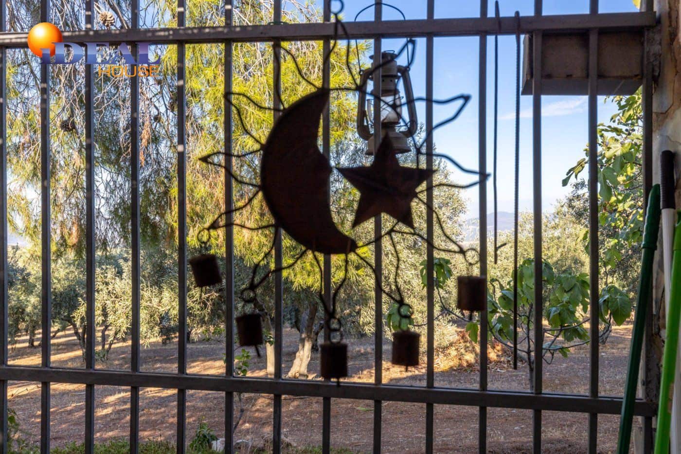 2 bedroom Finca/Country House for sale in Cogollos Vega with pool - € 139,900 (Ref: 9433682)