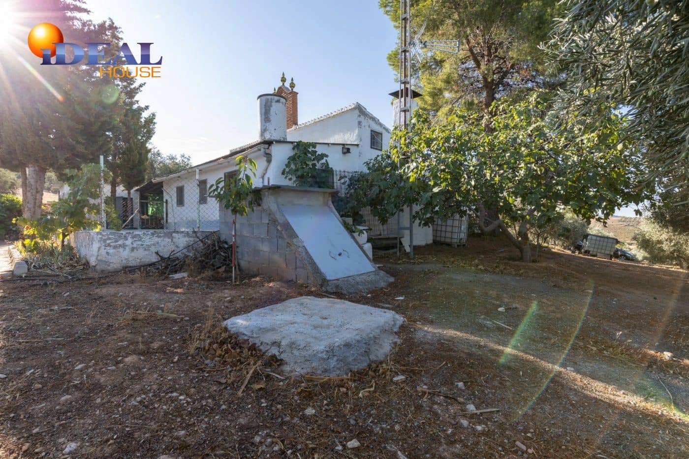 2 bedroom Finca/Country House for sale in Cogollos Vega with pool - € 139,900 (Ref: 9433682)
