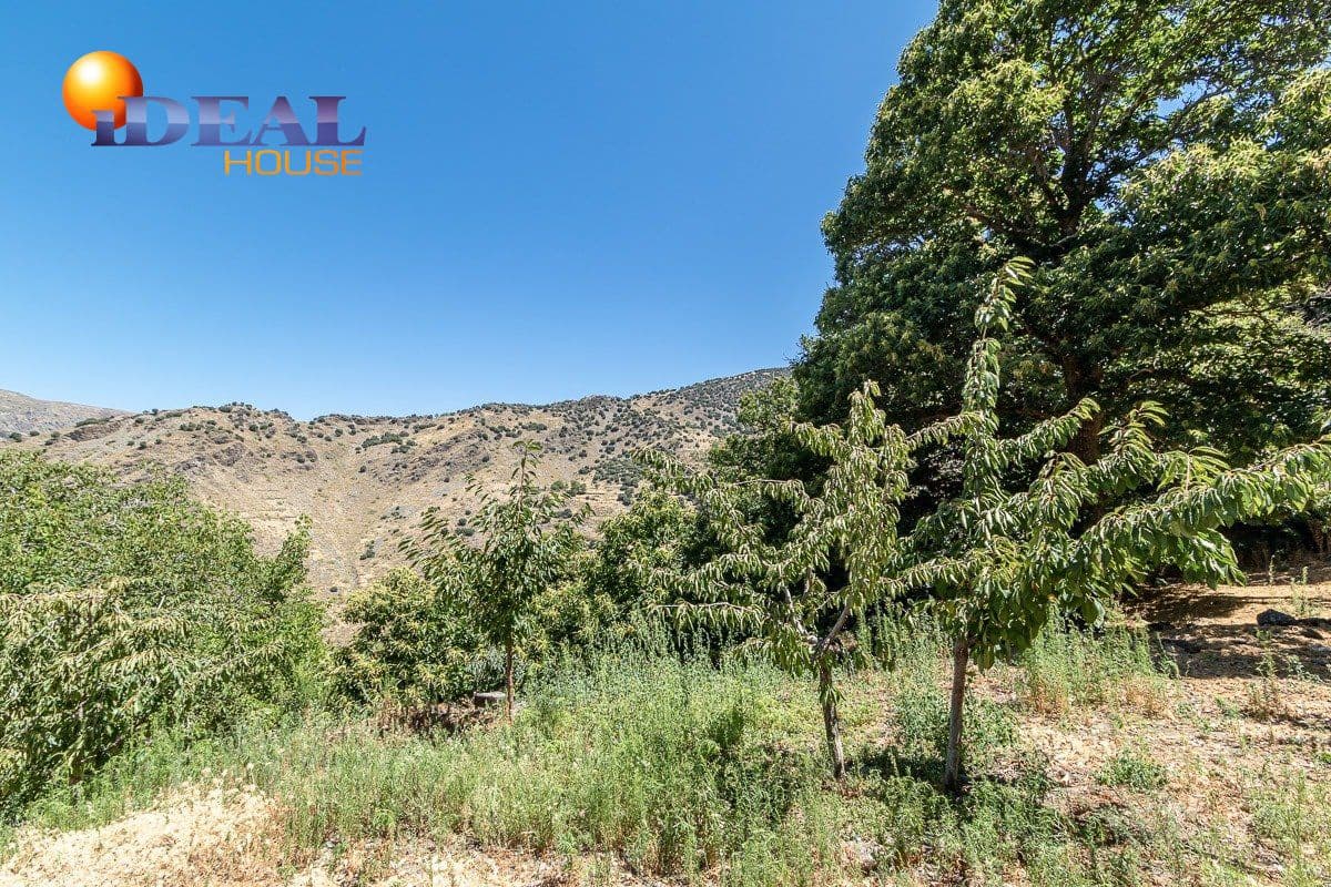 Finca/Casa Rural de 4 habitaciones en Güéjar Sierra en venta - 250.000 € (Ref: 9433683)