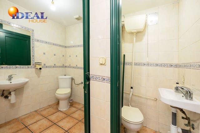 Erhverv til salg i Granada by - € 150.000 (Ref: 9433684)