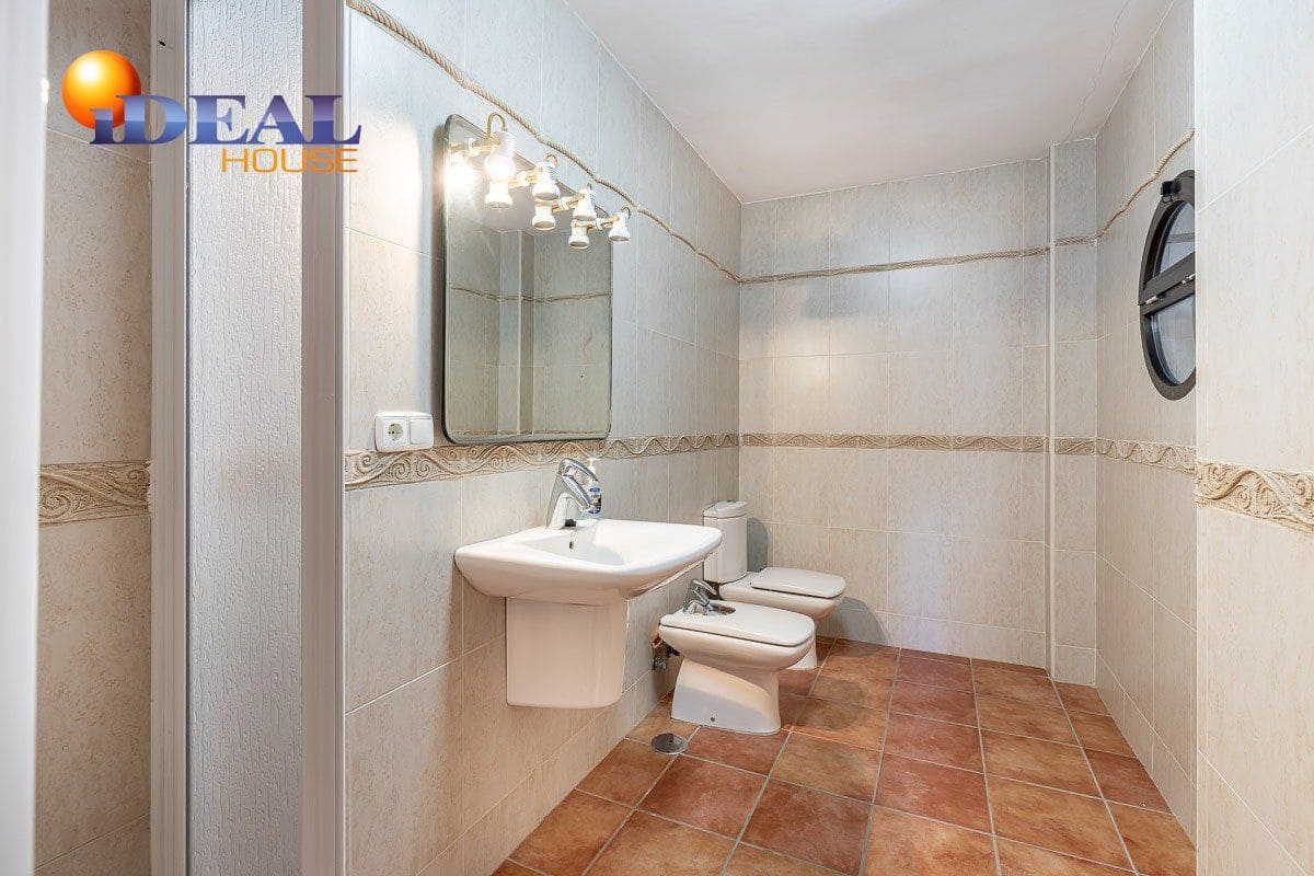 4 bedroom Townhouse for sale in Nijar with garage - € 575,000 (Ref: 9433685)