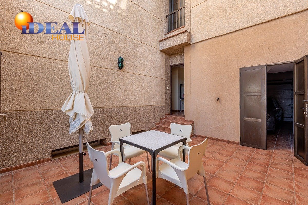 4 bedroom Townhouse for sale in Nijar with garage - € 575,000 (Ref: 9433685)