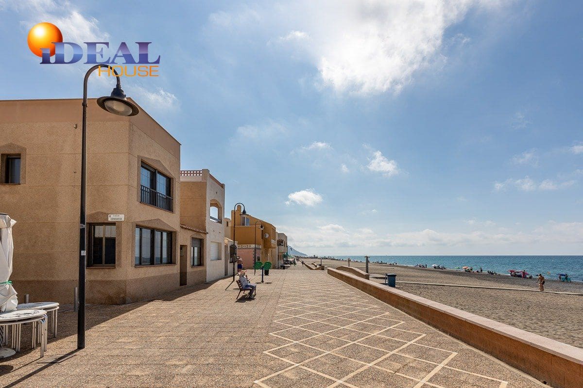 4 bedroom Townhouse for sale in Nijar with garage - € 575,000 (Ref: 9433685)