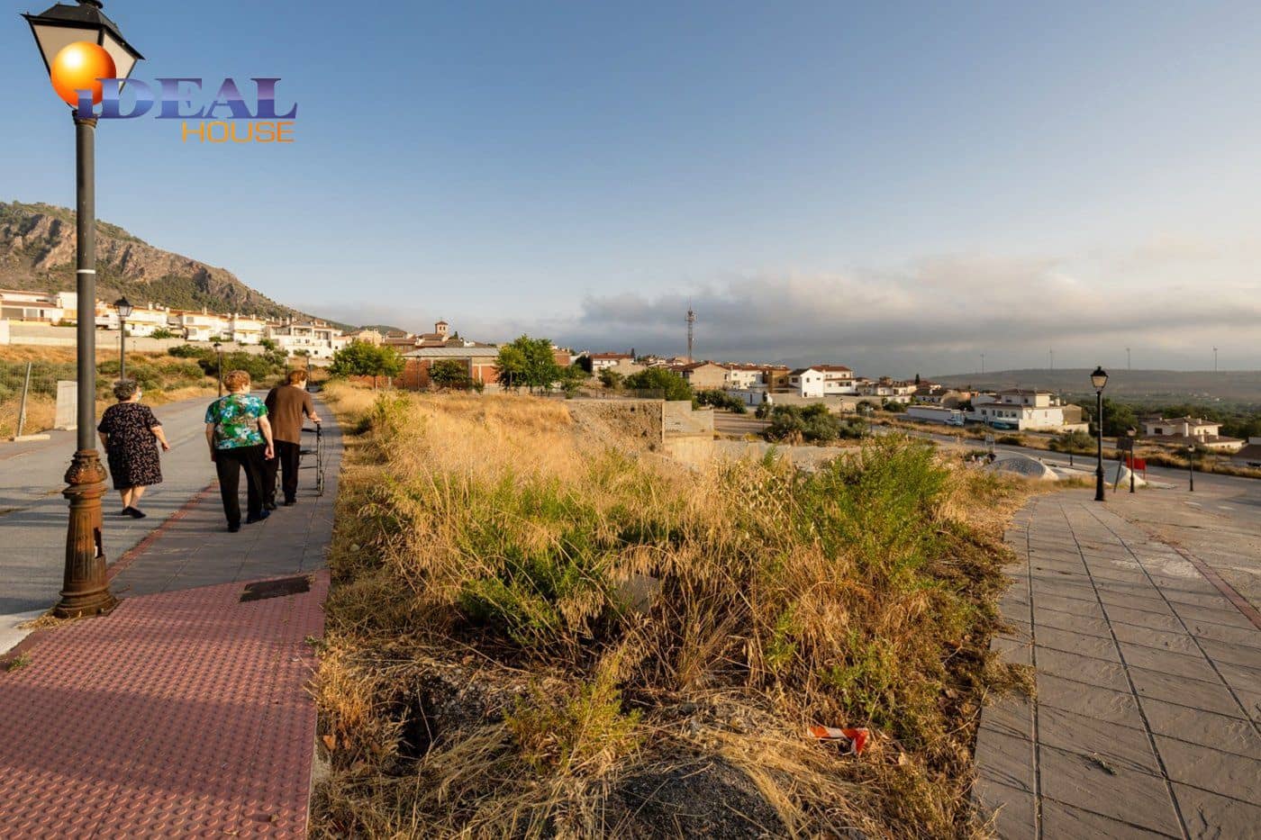 Tontti myytävänä paikassa Niguelas - 150 000 € (Ref: 9433686)