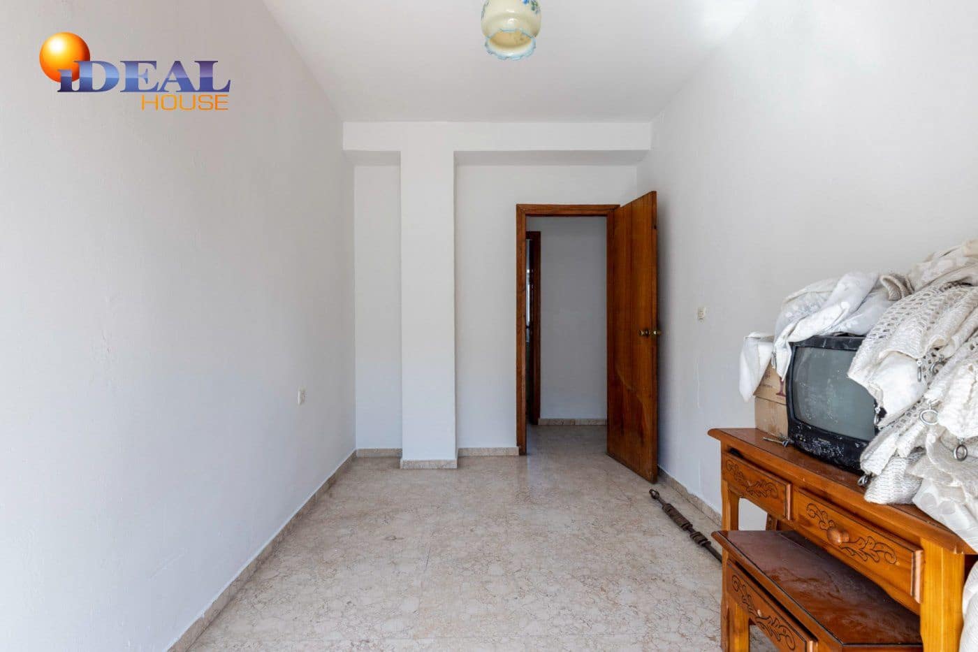 3 makuuhuone Asunto myytävänä paikassa Montefrio - 39 900 € (Ref: 9433688)