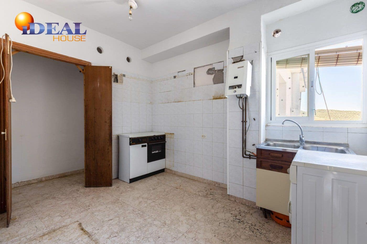 3 makuuhuone Asunto myytävänä paikassa Montefrio - 39 900 € (Ref: 9433688)