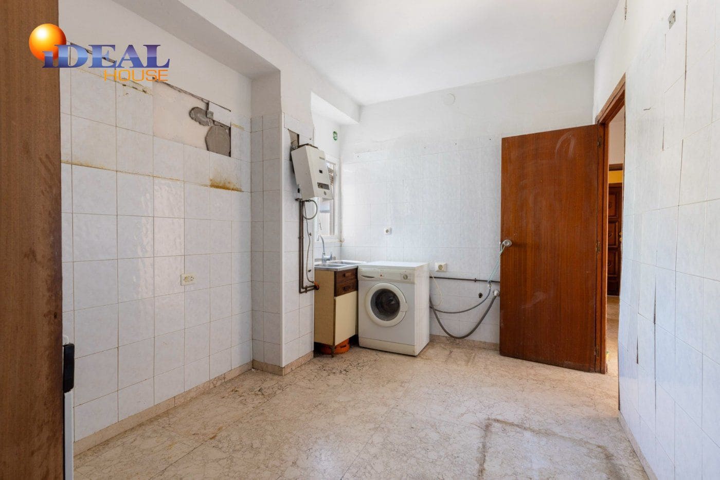 3 makuuhuone Asunto myytävänä paikassa Montefrio - 39 900 € (Ref: 9433688)